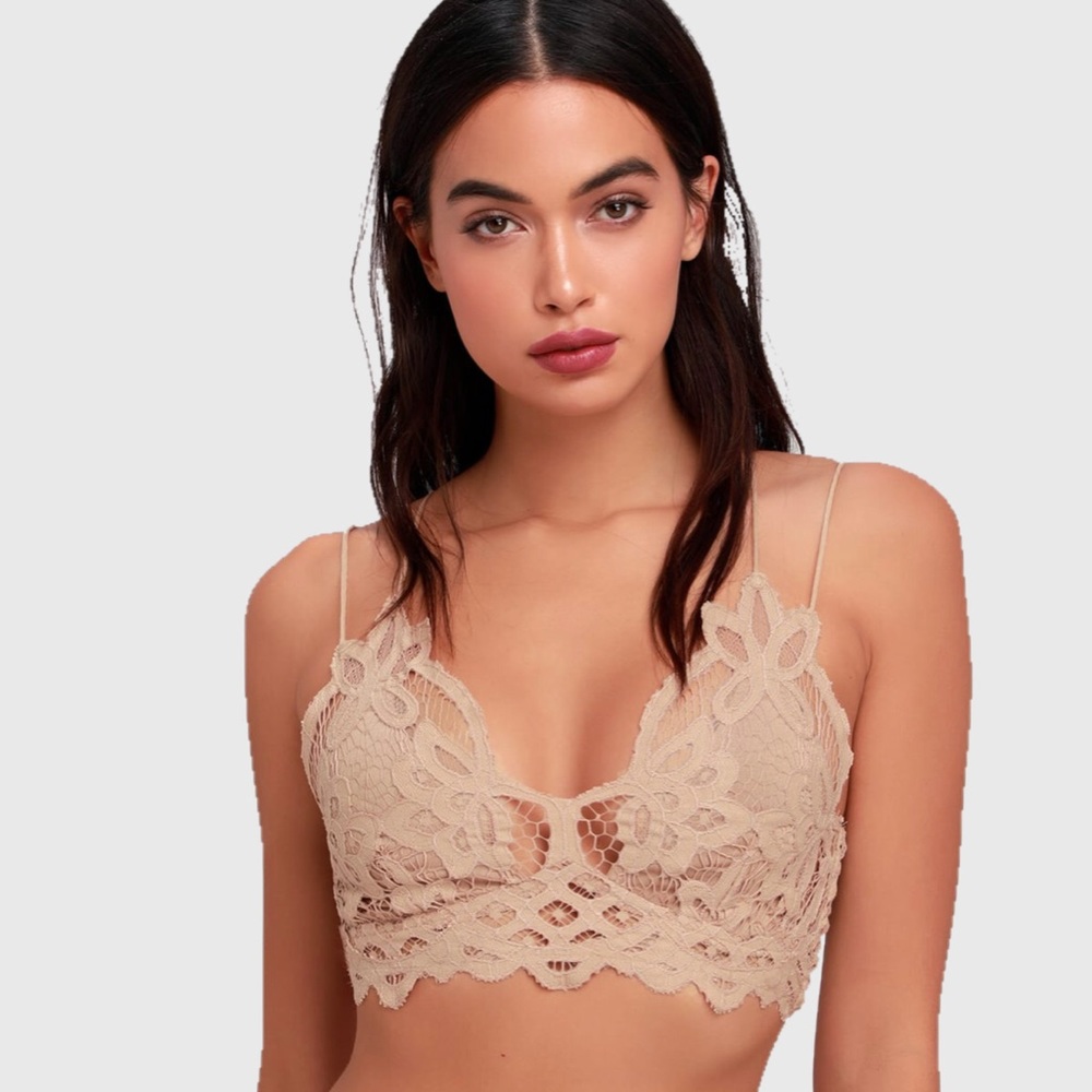 Free People Nude Lace Bralette ✨